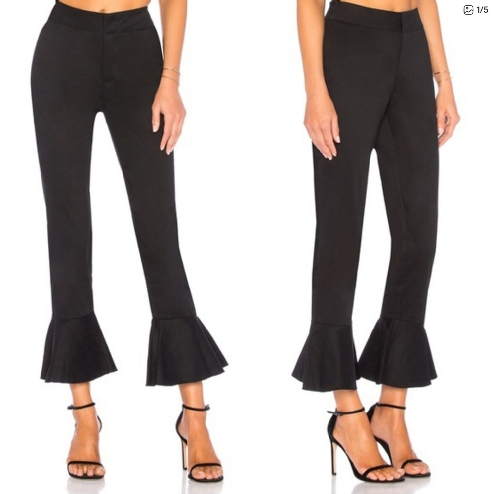 Lioness Runaway Pants Ruffle Hem – Black Size M NWT